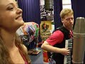 Tet Rozendal sjongt Lilly Marlene, live yn Noardewyn
