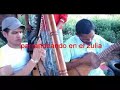 el compadre cesar molina interpretando unos buenos temas acompa�ado en el arpa por su hermano luis molina