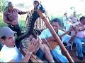 el compadre cesar molina interpretando unos buenos temas acompa�ado en el arpa por su hermano luis molina