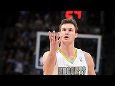 Danilo Gallinari’s IMPOSSIBLE Circus Shot