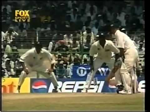 Muttiah Muralitharan videos