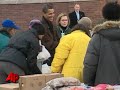 Raw Video: Obamas Hand Out Turkeys