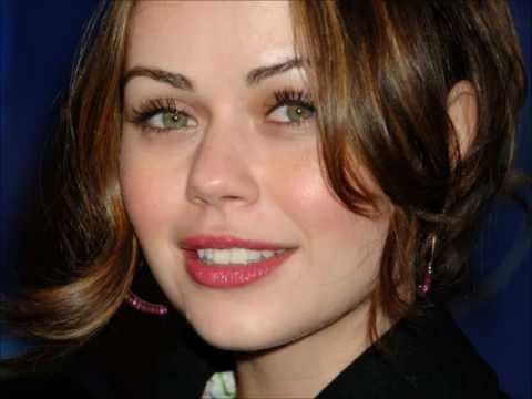 Alexis Dziena