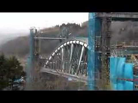建設中の鉄道の橋Ⅱ