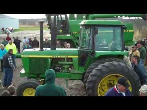4430 - Machinery Pete offers video highlights of Bob & June Schutz farm auction November 12, 2011 in Argyle, WI. A JD 7000 6-row planter sells for near record high ...