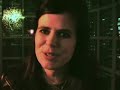 annika forsberg meets jason stollsteimer of the von bondies who are on a nine month tour throughout europe.

the von bondies also includes the members alicia gbur (keyboards), matt lannoo (guitar), leann banks (bass) and don blum (drums).

more episodes of the band can be found on www.dayrobber.com