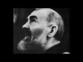 PADRE PIO — Um Santo entre nós