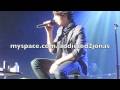 videos de Gotta FInd You - Joans Brothers at the Ryman (front row)