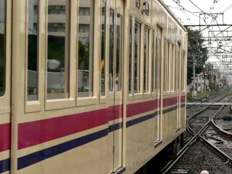 京王6030系調布停車