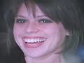 this iz how ya do it!
not 2 worry, i've been
very klose friendz w/
this girl 4 yearz!!!  
she still won't act in 
1 of my filmz?!
wonder why?!?!?!?!?!?