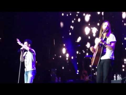 Maroon 5 She Will be Loved at Mandalay Bay December 30, 2013