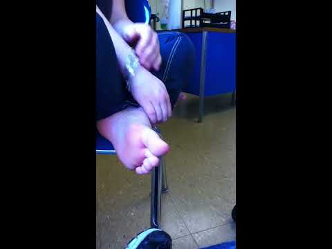 girls feet