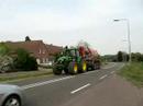 BIG JOHN DEERE TRACKTOR!!!!!!!!!!!!!