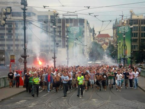 feyenoord - 2500 + Feyenoord fans on tour || Twitter.com/FeyenoordLoyal.