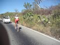 Ataque de Bernardo Colex en la carrera ciclista turismera de Santa Clara Huitziltepec Puebla Ataque de Bernardo Colex en la carrera ciclista turismera de Santa Clara Huitziltepec Puebla