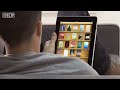 At a packed news conference in San Francisco on Wednesday Apple CEO Steve Jobs unveiled the iPad, a tablet computer that attempts to bring the Web, e-mail, entertainment and games together in a single, portable device.