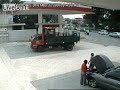 Woman gets her bag snatched at gas station