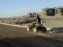 tamansourt, la nouvelle ville de 300.000 habitants � quelques kilom�tres de marrakech: une approche par targa, et les douars de si bel abbes, moulay lahsene et azib el gounball. 

situ�e sur la commune de harbil, la ville de tamansourt est entour�e de ?????? jbilets et dispose d'une perc�e sur l'atlas. les choix urbanistiques, architecturaux et environnementaux qui ont marqu�s sa cr�ation font preuve d'un grand professionnalisme et ont accueillis l'estime de la communaut� internationale.

les concepteurs de tamansourt sont all�s au del� d'une simple extension urbaine. �vitant le pi�ge des cit�s dortoirs, ils ont cr�e une ville � l'�chelle humaine, plurifonctionnelle et �cologique: sur la surface totale de 1200ha pour toute la ville, 200ha ont �t� consacr�s aux plantes avec parcs, oliveraies et palmeraies. le mail central de 1200ml est long� de bandes d'oliviers et de plamiers, de m�me les larges avenues. jusqu'� maintenant, 8770 oliviers et 4000 palmiers ont �t� plant�s. dans leurs plans, les diff�rents bureaux d'architecture ont r�serv� de grands espaces aux jardins, que ce soit pour les villas �conomiques, la m�dina ou encore les logements sociaux. les eaux us�es recycl�es de la ville servent � l'irrigation. tamansourt, � 15min de marrakech se caract�rise non seulement par le c�t� urbain, architectural, espaces verts mais aussi par des infrastructures, des �quipements et des �tablissements �conomiques con�us pour faciliter la vie aux habitants de la ville.

la ville de tamansourt b�n�ficiera de diff�rents �quipements publics et priv�s :

equipements �ducatifs se composant de :

    * 21 ecoles
    * 12 coll�ges
    * 3 lyc�es
    * 3 instituts de formation professionnelle
    * 1 facult�

equipements de sant� avec :

    * 7 dispensaires
    * 6 centres de sant�
    * 1 h�pital

equipements �ducatifs :il y aura �galement un centre sportif � tamansourt ainsi qu'un complexe artisanal.

equipements �conomiques:

    * un centre multifonctionnel englobant 4 banques assurera les emplacements financiers de la ville
    * des centres commerciaux et des commerces , ainsi que des caf�s, des pharmacies, des boulangeries et des boucheries sont pr�vus pour assurer le commerce interne � la ville.
    * une zone d'activit�s �conomiques sera r�alis�e sur une superficie de 70ha. (une �tude est pr�vue pour une zone financi�re offshore et une zone franche d'exportation)
    * il n'y aura pas de zone industrielle.

transport urbain

    * une gare ferroviaire � partir de la gare principale de marrakech et de la future gare de sidi ghanem facilitera l'acc�s � la ville.
    * tamansourt sera desservie aussi par des autobus.
    * une bretelle d'autoroute casablanca - marrakech sera am�nag�e.

nous proposons des n�o-riads dans une m�dina priv�e � l'extr�mit� nord de la ville de tamansourt, � la porte de safi. la vue sur la campagne environnante est agr�able et sans aucune nuisance visuelle. ces maisons sont situ�es sur des surfaces de 7 et 9 hectares respectivement am�nag�es en m�dinas pi�tonnes. chaque maison est �difi�e autour d'une cour int�rieure orn�e. autour de chaque cour se trouvent par cons�quence jusqu'� 20 maisons dont les propri�taires �lisent leur propre syndicat de copropri�taires. les parkings s�curis�s se trouvent � proximit�. appelez oliver pour plus de renseignements: +33 609 10 48 12.

de marrakech � la nouvelle ville de tamansourt par le sud de la route de safi(si bel abbes, moulay lahsene, azib el gounball)