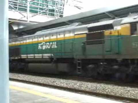 韓国、無窮花号発進, Mugunghwa train of Korean National Railroad