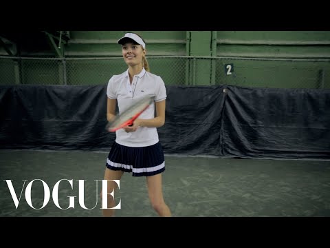 Constance Jablonski - The Victoria's Secret model takes us to New York City's Midtown Tennis Club, where she regularly hits the court with trainer Miguel Astorga for an arm-and-leg toning workout. Watch Vogue...