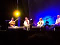 dezi donnelly (viol�n) y jim murray (guitarra ac�stica). concierto de sharon shannon en san vicente de la barquera el dia 7-julio-2006 [by nel]
