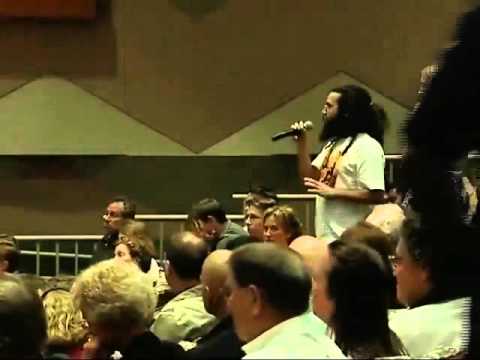 TRUTHER - Christopher Hitchens responds brilliantly in his own inimitable style to a