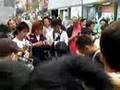 秋葉原沢本あすか並ひもビキニ露出少女囲まれる Akihabara streaking girl surrounded:YouTube閲覧数=770,312回
