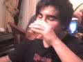 CRISTIAN COLOMA tres vasos d bebida y como 15 minutos en el baño fue lo q dejo el wailon en la casa del feña pal coloma.. GRANDE COLOMA.. q hazaña...