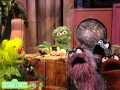 Sesame Street: Oscar's Bein' Green