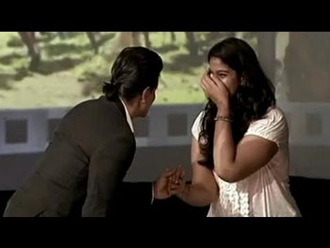 rukh - She was too nervous to ask him a question. So her hero went down on one knee. Watch more videos: http://www.ndtv.com/video.