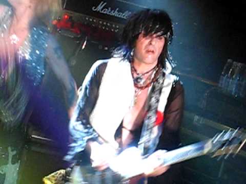 Hanoi Rocks LIVE-Tavastia 9.4.2009-11th Street Kids