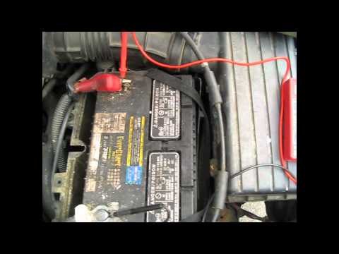 how to test an alternator with a voltmeter