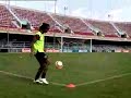 Ronaldinho: Touch of Gold nike doradas Ronaldinho: Touch of Gold nike doradas