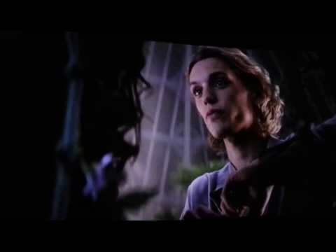 Clary and Jace kiss (green house scene)