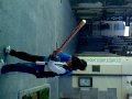 videos de intentando abrir el tubo de confeti!