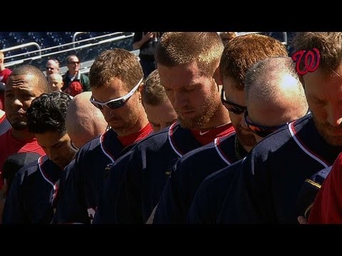 Video: Nationals take moment in honor of Navy Yard