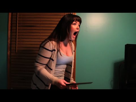 Psycho Girlfriend Breaks iPad