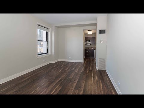 A compact Lincoln Park studio at the landmark Belden-Stratford A compact Lincoln Park studio at the landmark Belden-Stratford