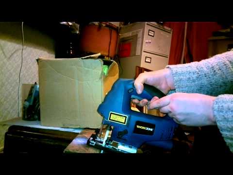 how to fit jigsaw blade