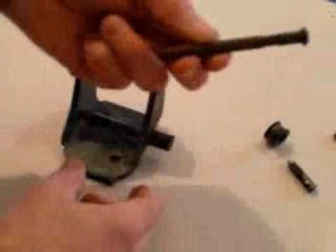 GM Hinge Roller Replace