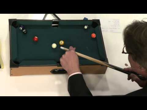 Playtastic Mini Billardtisch mit 2 Queues & 16 Kugeln