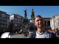 Plaza de la Virgen Blanca, Where the Crowd Draws