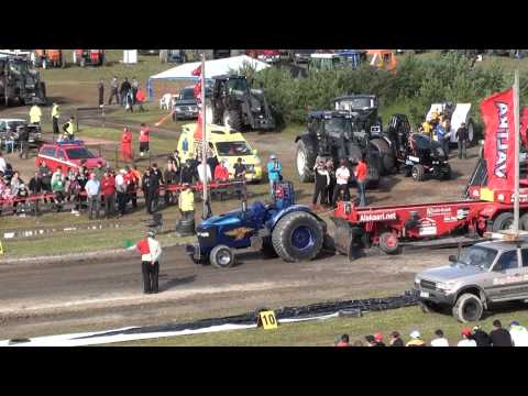 Tractorpulling - Tractor Pulling kauden 2012 neljäs osakilpailu Kalajoella.