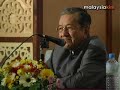 \"If you love your country, be brave\" -- Dr Mahathir \"If you love your country, be brave\" -- Dr Mahathir
