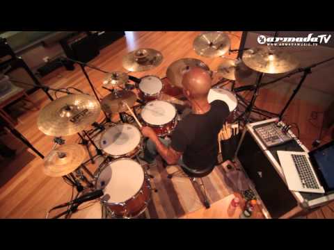 Emma Hewitt - Foolish Boy (Vish Vadivelu live drum performance)