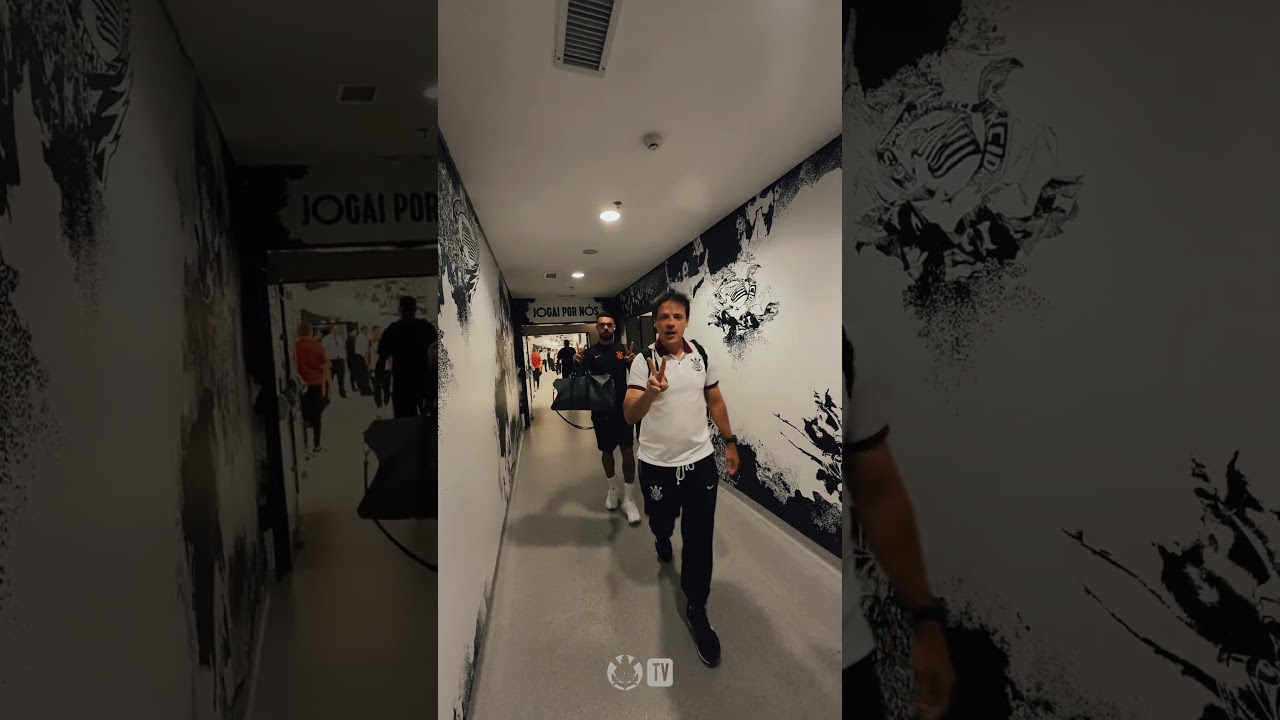 A chegada do #TimeDoPovo na nossa casa, Fiel! ⚫⚪ #SCCPxVAS #VaiCorinthians #Shorts