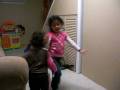 ISABELLA Y JACQUI BAILANDO 02