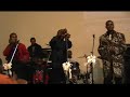 Le Chandelier et le Bishop Papy Nkumu