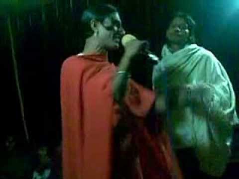 Saraiki - saraiki kalaam zbardast at rahim yar khan khawaj sra bhi sufi music gaaty hen agar aap ghour se sune to bohat acha lagay ga aur aik acha message bhi hai is k...