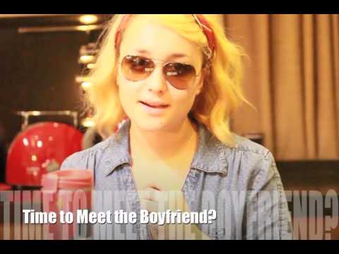 American Moms vs Russian Moms | Blin Kom